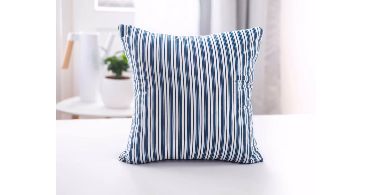 Bavlněný povlak na polštářek Renforcé 40 × 40 cm – Stripes Blue 2 ks Objednat Nyní
