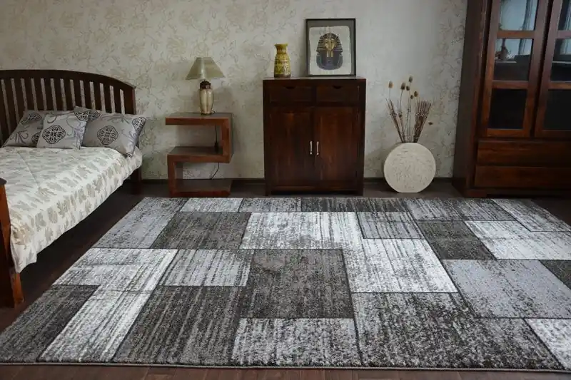 Finální Výprodej Koberec Shadow 8386 black / vizon