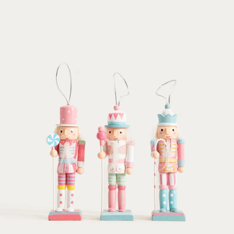 Závěsná vánoční dekorace NUTCRACKER FAIRYTALE louskáček 754425 (3 ks) Top Prodej