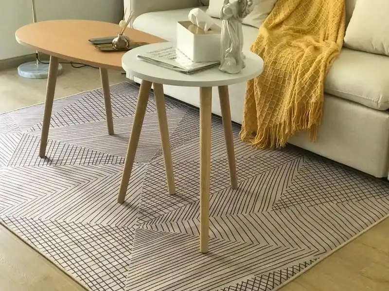Moderní orientální koberec s linkami Výprodej